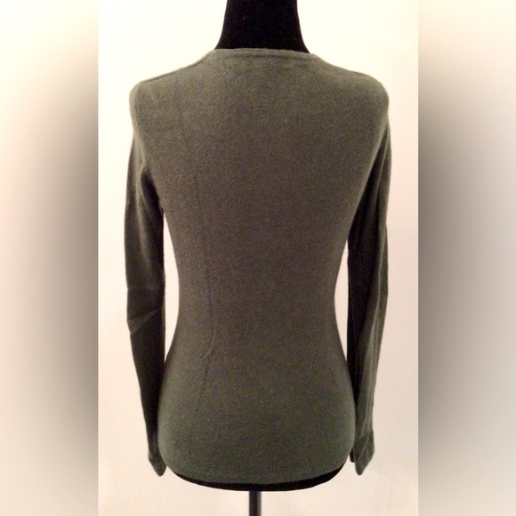 LANDS' END Olive Green Cashmere Scoop Neck Sweater Women 2-4 US - Picture 2 of 4